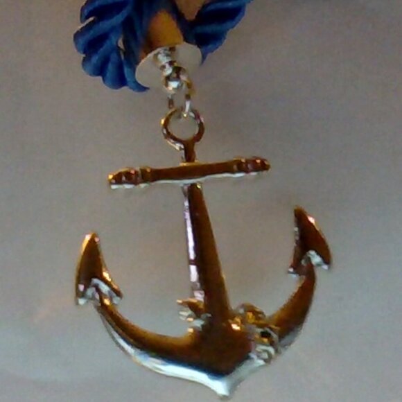 Brand New Official Disney Cruise Rope & Anchor Charm Bracelet - Picture 3 of 5